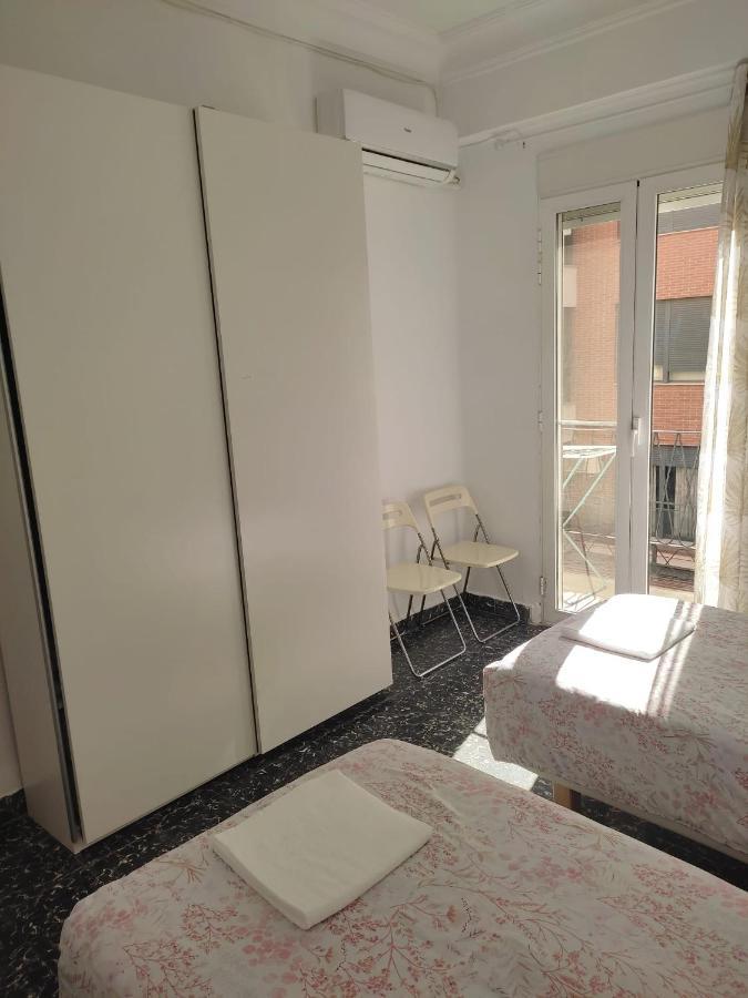 Apartamento Cuatro Carreres Valencia Bagian luar foto